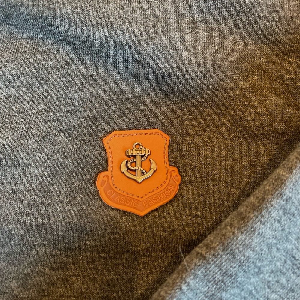 Amazon sweater - Picture 4 of 6